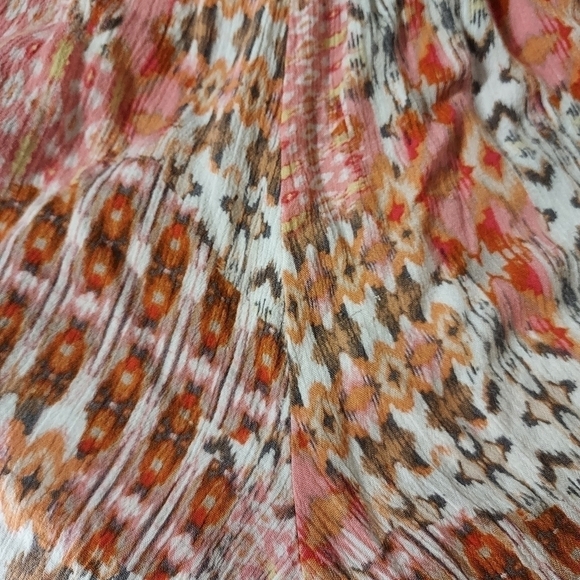 Kut From The Kloth short size 4 Made In USA 100% rayon - Picture 7 of 10